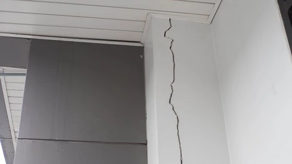 ڀتين ۾ ٽٽل ڇو آهن ۽ اهي ڪيئن ظاهر ٿين ٿا؟