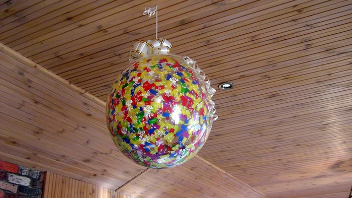 حيران ڪندڙ غبارو