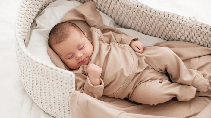 نوزائشي لاء ڪپڙا